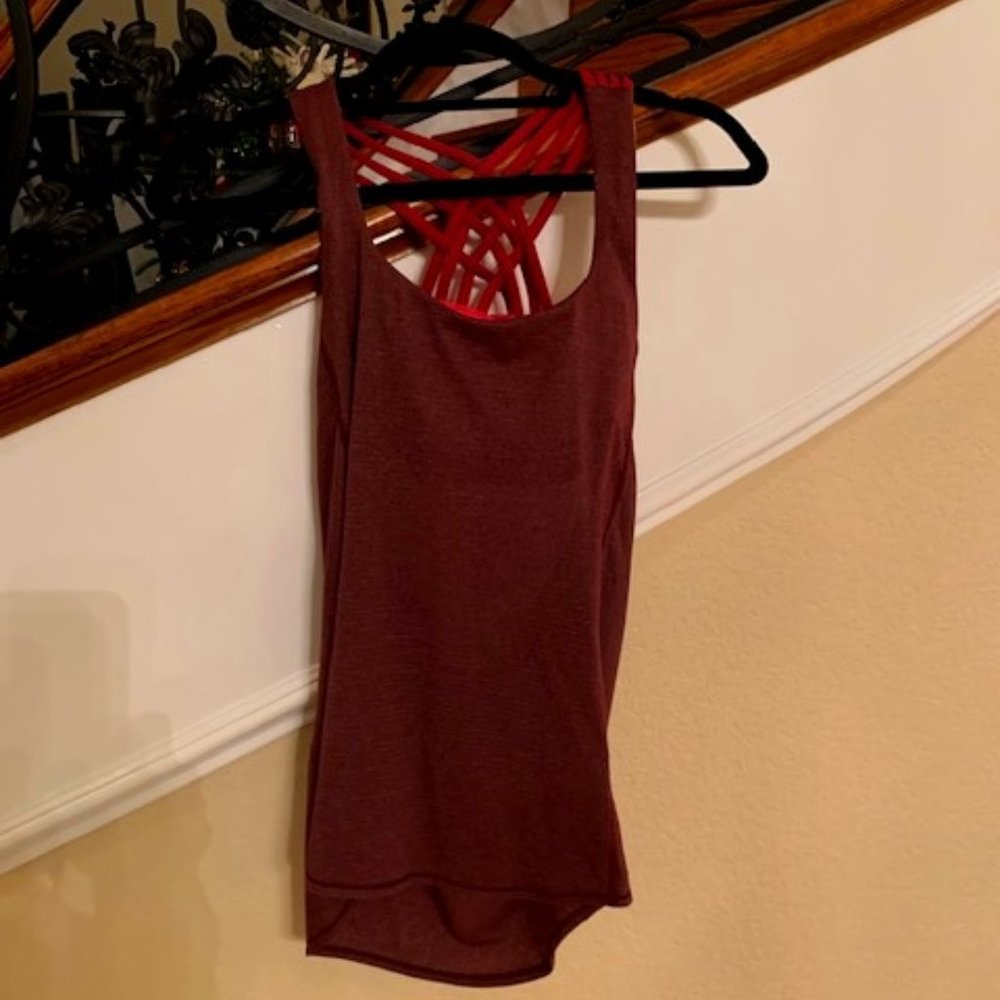 lulu workout shirt.